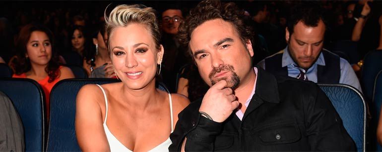 Kaley Cuoco Namoro Johnny Galecki 2024 Let It Snow. With My Best