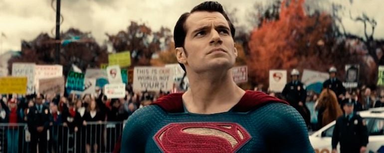 'Batman v Superman': Así ha cambiado El Hombre de Acero en la película de  Zack Snyder - Noticias de cine 