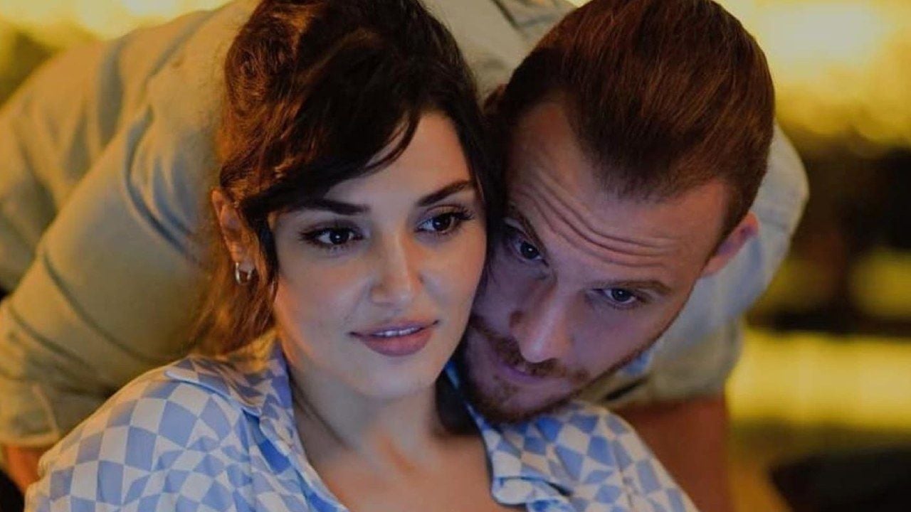 Reconciliación entre Kerem Bursin y Hande Erçel? El bonito gesto del actor  que les podría volver a unir - Noticias de series - SensaCine.com