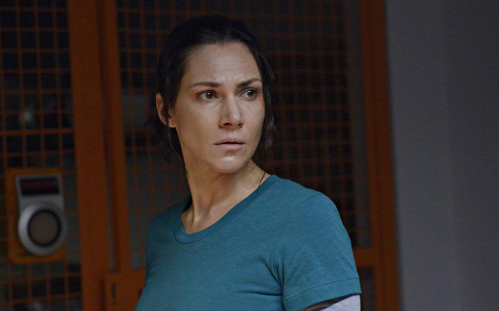 Helix : Foto Kyra Zagorsky