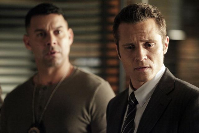 Castle : Foto Seamus Dever, Jon Huertas