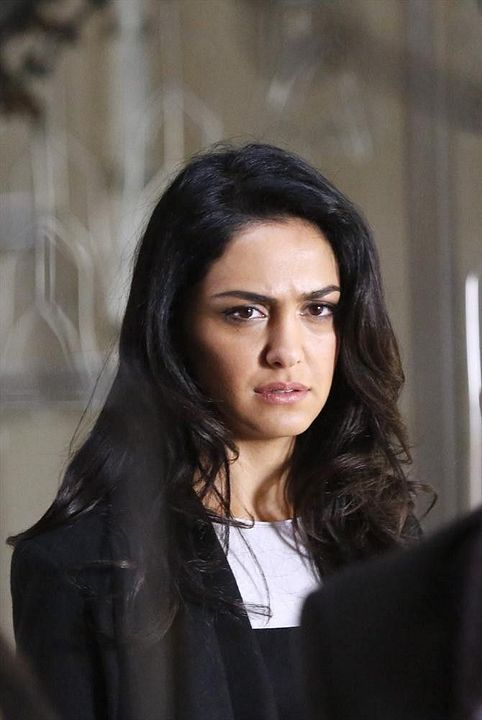 Scandal : Foto Nazanin Boniadi