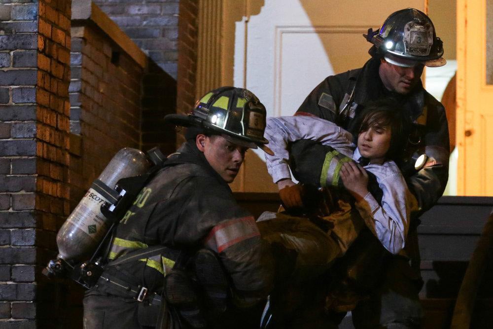 Chicago Fire : Foto Taylor Kinney, Charlie Barnett