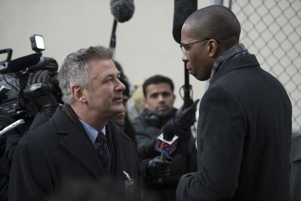 Ley y orden: Unidad de víctimas especiales : Foto Alec Baldwin, Leslie Odom Jr.