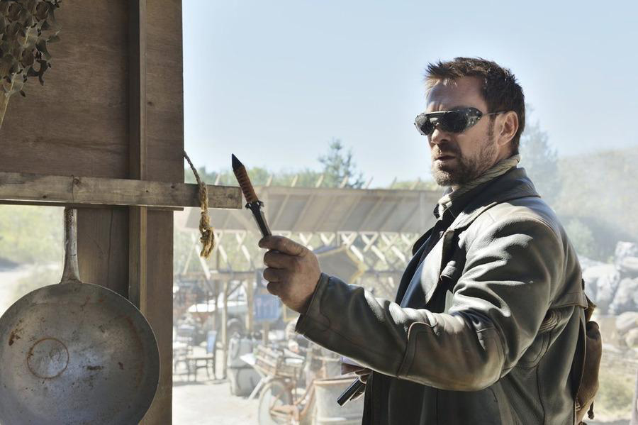 Defiance : Foto Grant Bowler