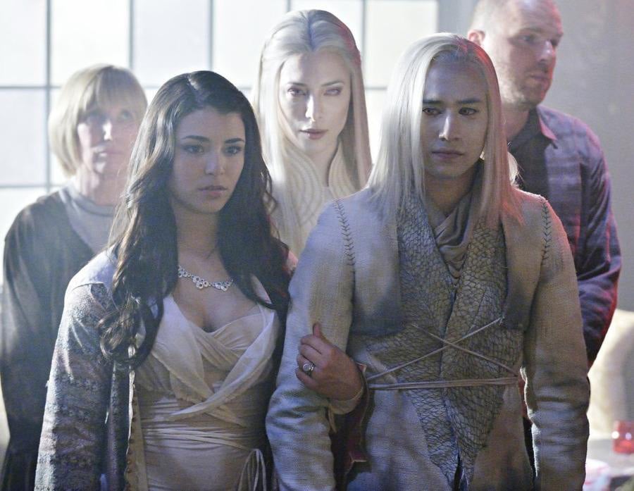 Defiance : Foto Jaime Murray, Nicole Munoz