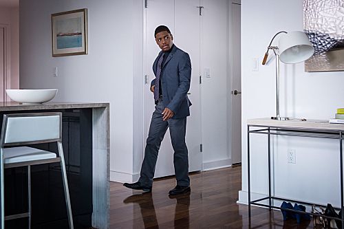 Elementary : Foto Jon Michael Hill