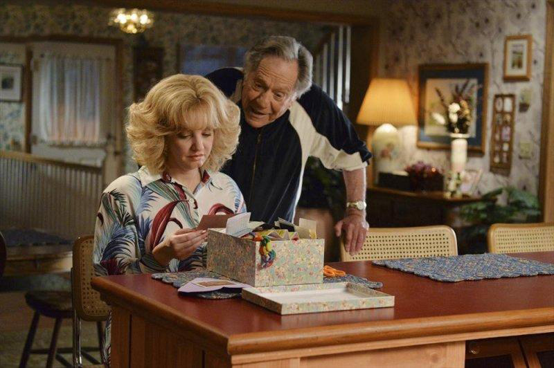 Los Goldberg : Foto Wendi McLendon-Covey, George Segal