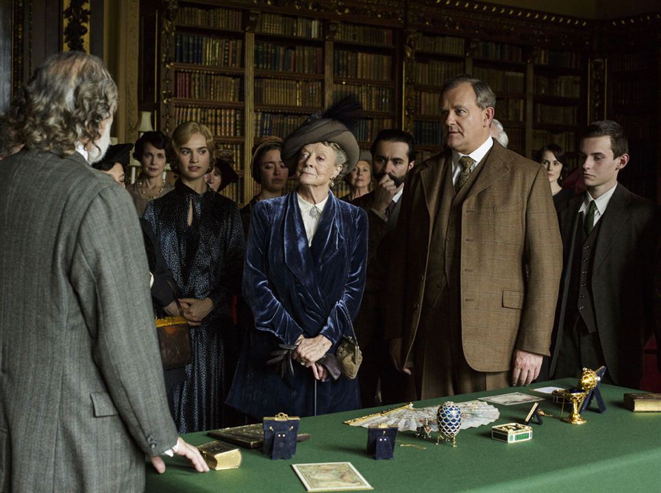 Downton Abbey : Foto Lily James, Hugh Bonneville, Maggie Smith