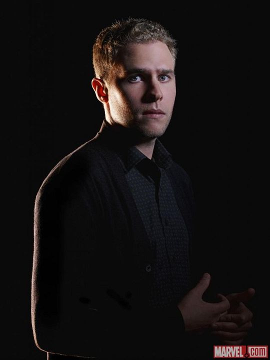 Foto Iain De Caestecker