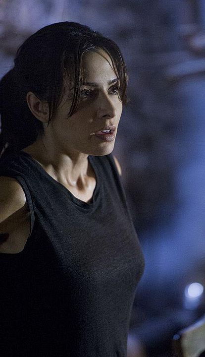 Vigilados: Person of Interest : Foto Sarah Shahi