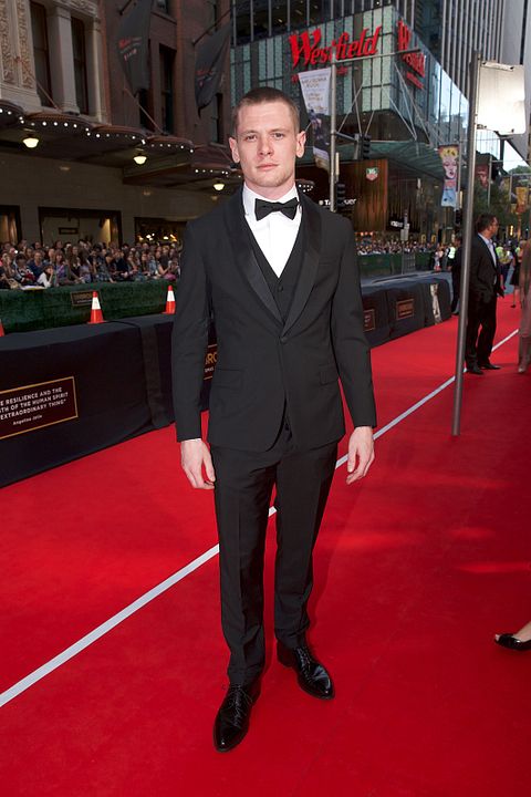 Invencible (Unbroken) : Couverture magazine Jack O'Connell