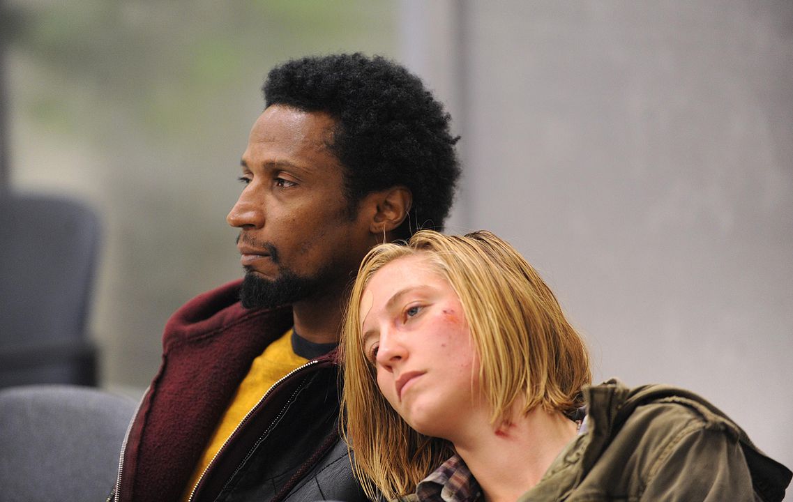 American Crime : Foto Caitlin Gerard, Elvis Nolasco