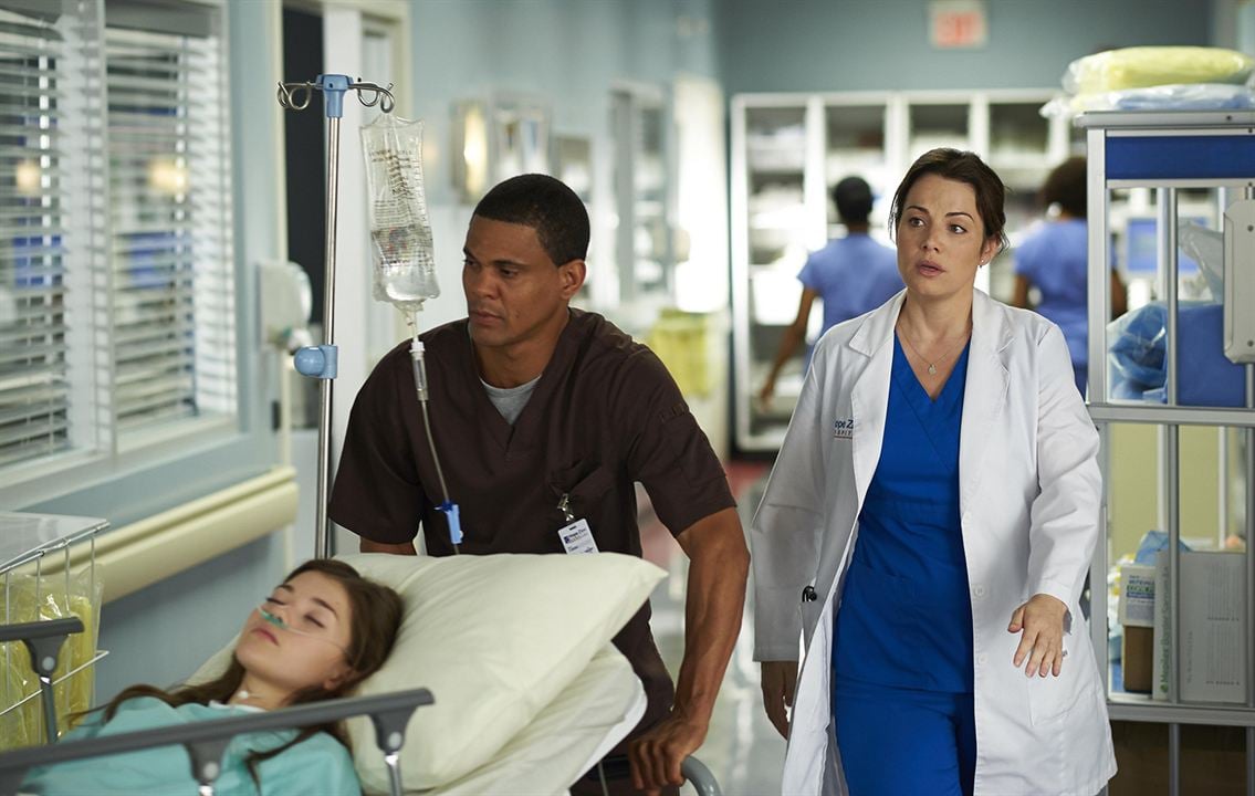 Saving Hope : Foto Erica Durance