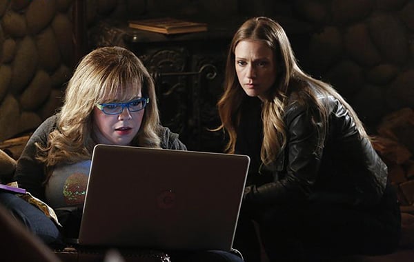 Mentes criminales : Foto A.J. Cook, Kirsten Vangsness