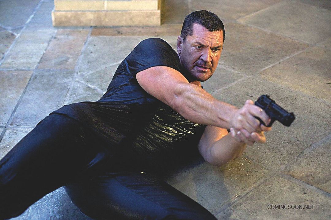 El extranjero : Foto Craig Fairbrass