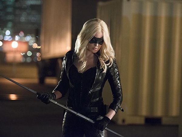 Arrow : Foto Caity Lotz