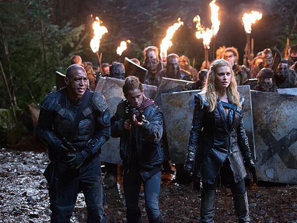 Los 100 : Foto Eliza Taylor