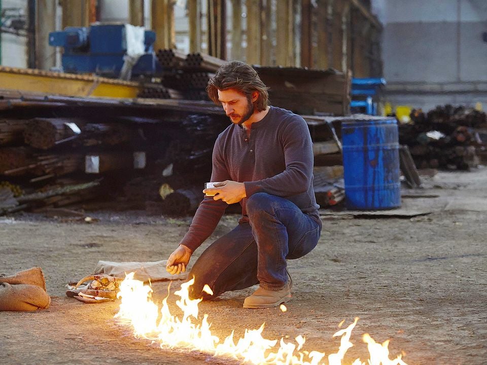 Bitten : Foto Greyston Holt