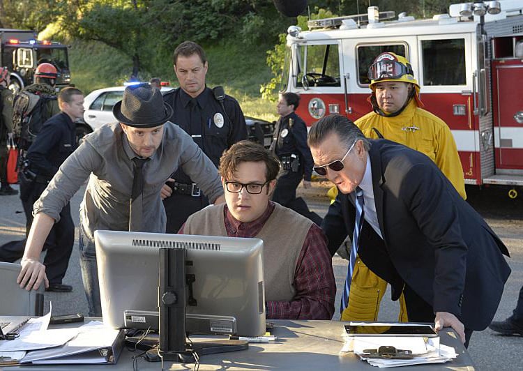 Scorpion : Foto Eddie Kaye Thomas, Ari Stidham, Robert Patrick