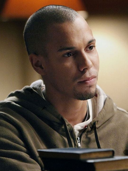 Cartel Bryton James