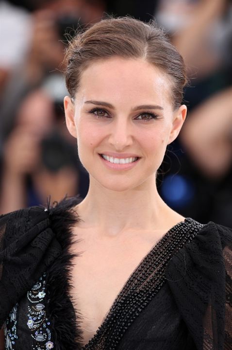 A Tale of Love and Darkness : Couverture magazine Natalie Portman