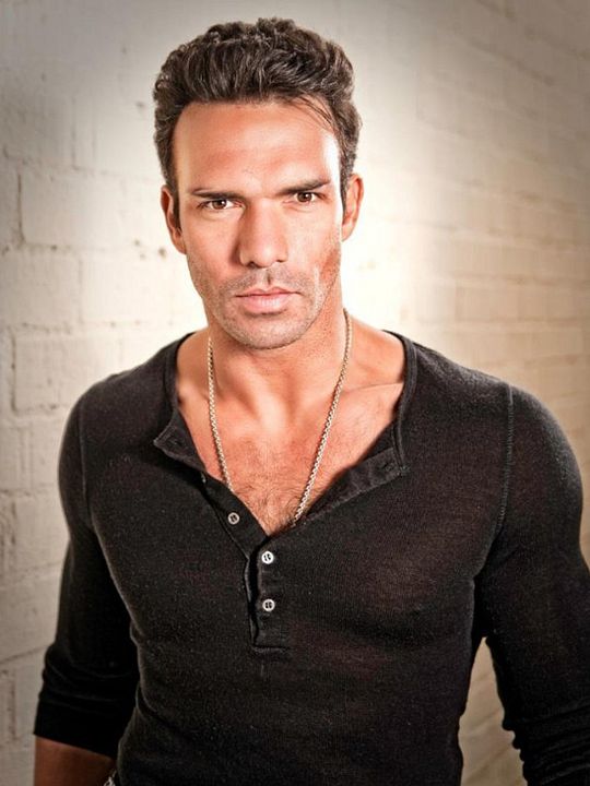 Cartel Darren Shahlavi