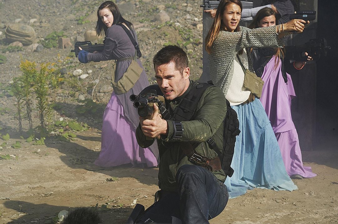 Killjoys : Foto Luke MacFarlane