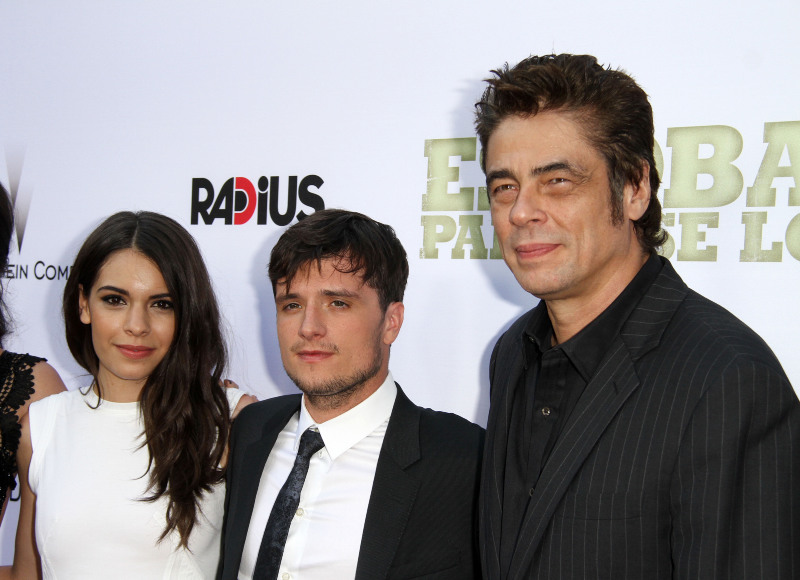 Escobar: Paraíso perdido : Couverture magazine Benicio Del Toro, Claudia Traisac, Josh Hutcherson