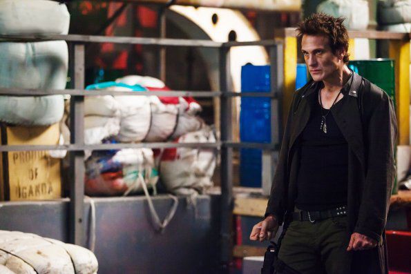 Dominion : Foto Simon Merrells