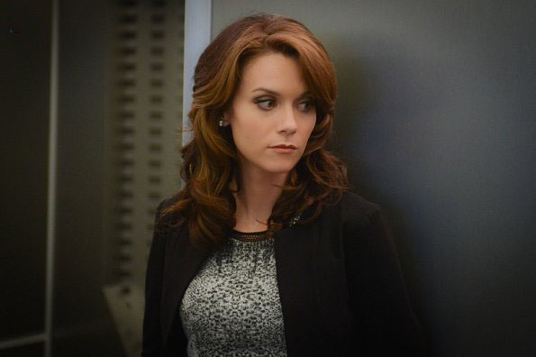 Extant : Foto Hilarie Burton