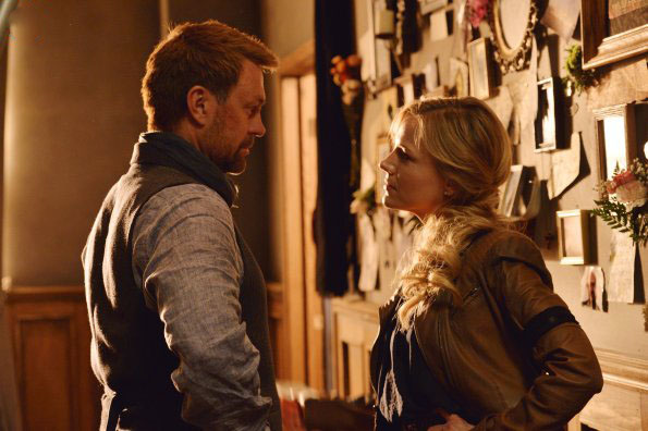 Defiance : Foto Grant Bowler, Julie Benz