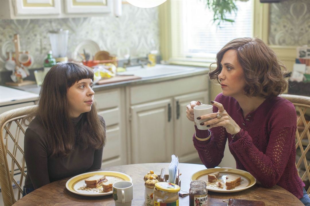 The Diary of a Teenage Girl : Foto Kristen Wiig, Bel Powley