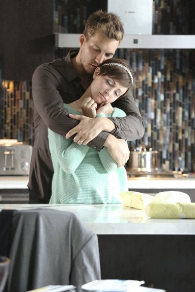 Chasing Life : Foto Scott Michael Foster, Italia Ricci