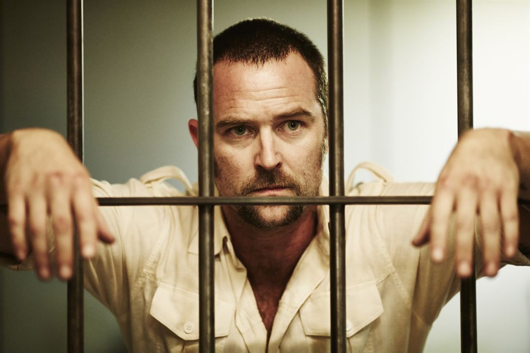 Foto Sullivan Stapleton