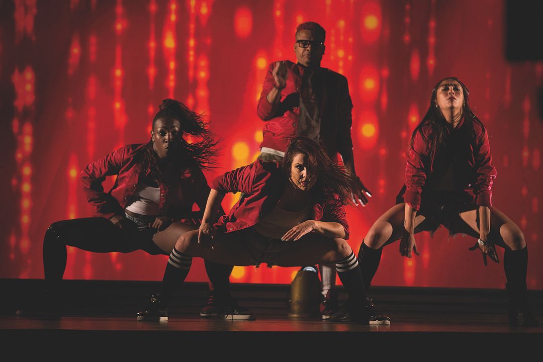 Breaking Through : Foto