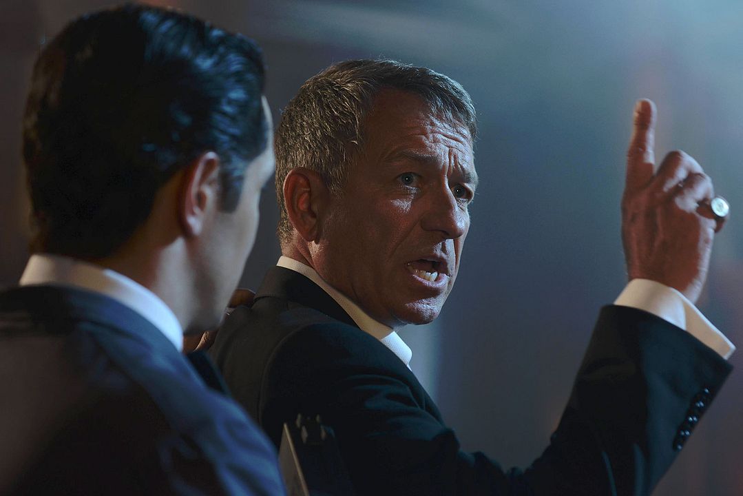 Gotham (2014) : Cartel Sean Pertwee
