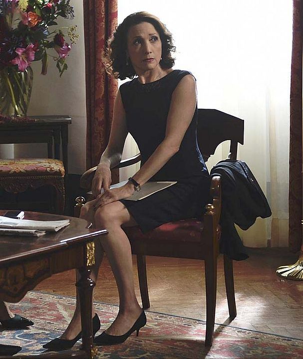 Madam Secretary : Foto Bebe Neuwirth