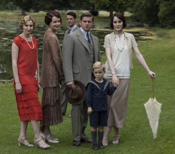 Downton Abbey : Foto Elizabeth McGovern, Laura Carmichael, Matthew Goode, Allen Leech, Michelle Dockery