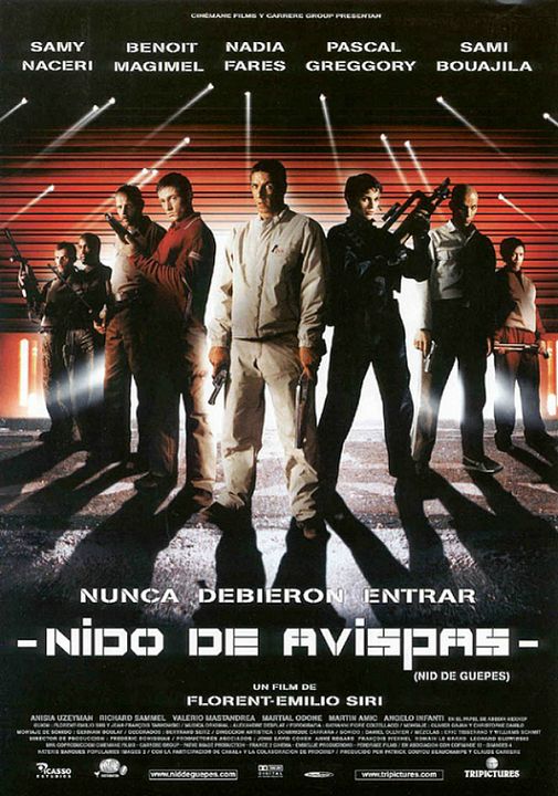 Nido de avispas : Cartel