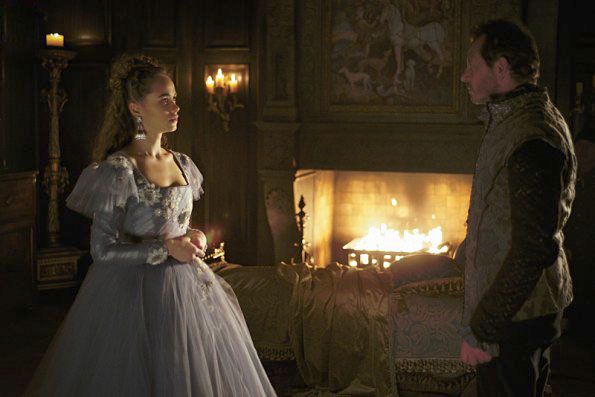 Reign : Foto Rose Williams