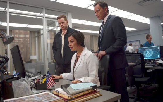 Foto Tim DeKay, Robert Kazinsky