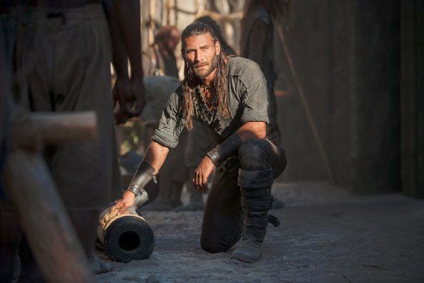 Black Sails : Foto Zach McGowan