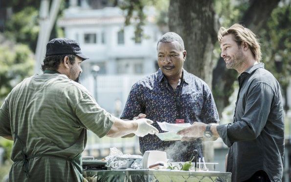 Colony : Foto Carl Weathers, Josh Halloway
