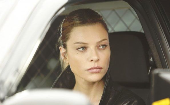 Lucifer : Foto Lauren German