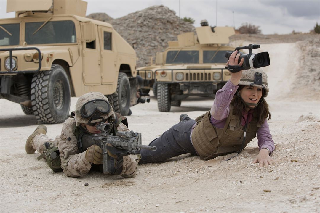 Reporteras en guerra : Foto Evan Jonigkeit, Tina Fey