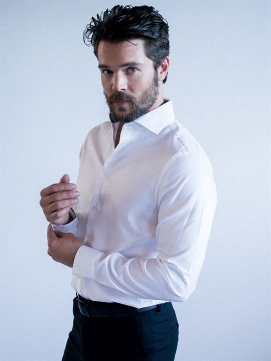 Cartel Charlie Weber