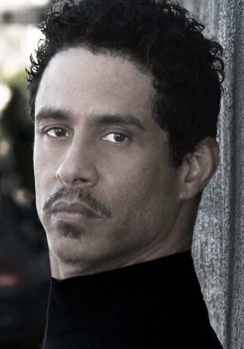 Cartel Adolfo Quinones