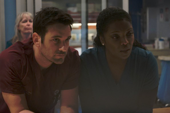 Chicago Med : Foto Yaya DaCosta, Colin Donnell