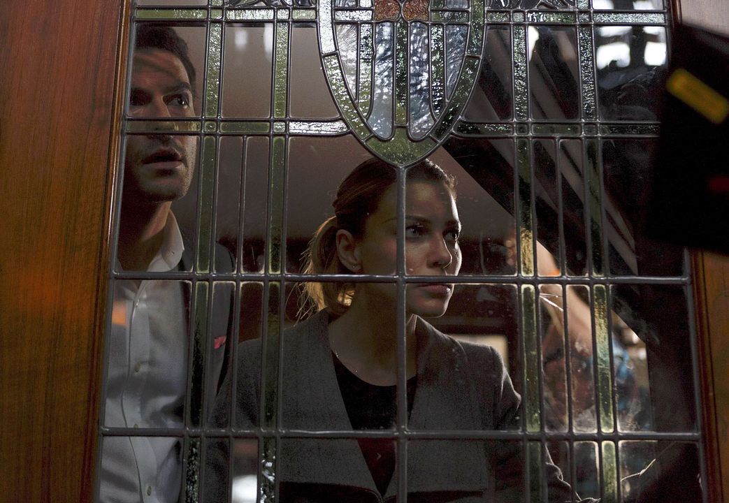 Lucifer : Foto Tom Ellis, Lauren German